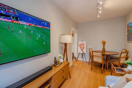 Sala de apartamento à venda com 1 quarto, 40m² em Passo D’areia, Porto Alegre