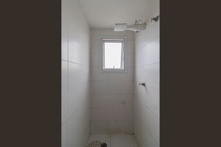 Banheiro de apartamento para alugar com 1 quarto, 40m² em Vila Penteado, São Paulo
