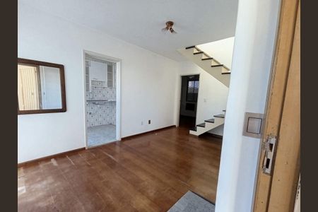Apartamento para alugar com 85m², 1 quarto e sem vagaÁrea comum