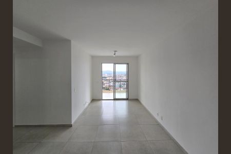 Sala  de apartamento para alugar com 3 quartos, 76m² em Picanço, Guarulhos