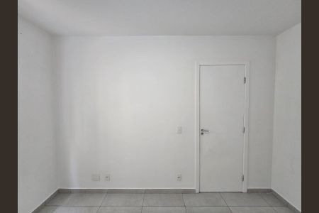Apartamento para alugar com 76m², 3 quartos e 1 vagaQuarto 02