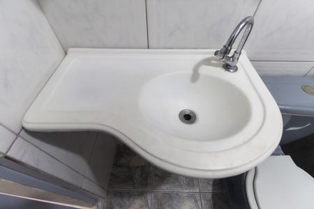 Apartamento para alugar com 45m², 3 quartos e sem vagaBanheiro
