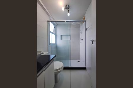Apartamento à venda com 60m², 2 quartos e 1 vaga Apartamento à venda com 60m², 2 quartos e 1 vagaBanheiro da Suíte 1