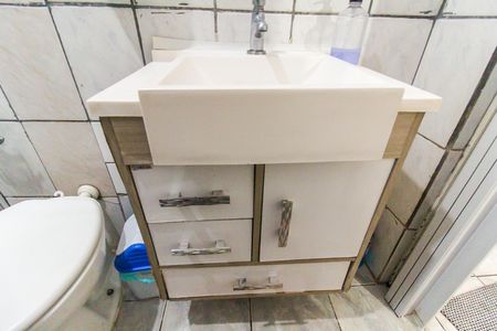 Casa para alugar com 55m², 2 quartos e sem vaga Casa para alugar com 55m², 2 quartos e sem vagaBanheiro
