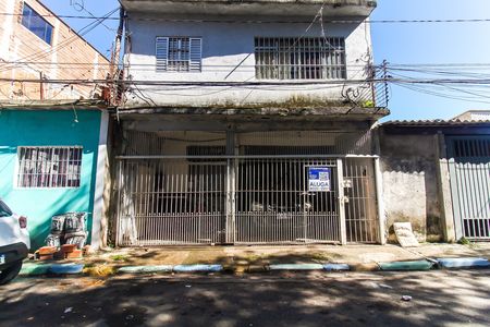 Casa para alugar com 55m², 2 quartos e sem vaga Casa para alugar com 55m², 2 quartos e sem vagaFachada + Placa