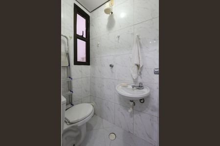 Apartamento à venda com 105m², 3 quartos e 2 vagas Apartamento à venda com 105m², 3 quartos e 2 vagasÁrea de Serviço