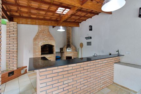 Apartamento à venda com 105m², 3 quartos e 2 vagas Apartamento à venda com 105m², 3 quartos e 2 vagasÁrea comum - Churrasqueira