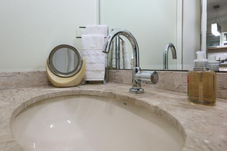 Apartamento à venda com 105m², 3 quartos e 2 vagas Apartamento à venda com 105m², 3 quartos e 2 vagasLavabo