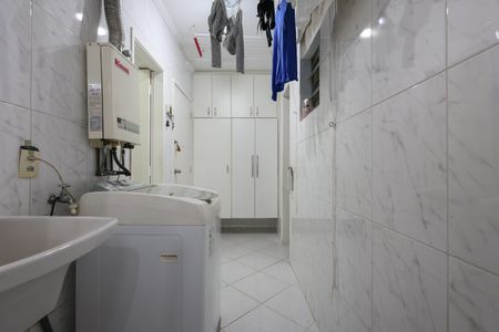 Apartamento à venda com 105m², 3 quartos e 2 vagas Apartamento à venda com 105m², 3 quartos e 2 vagasÁrea de Serviço