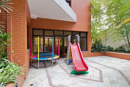 Apartamento à venda com 105m², 3 quartos e 2 vagas Apartamento à venda com 105m², 3 quartos e 2 vagasÁrea comum - Playground