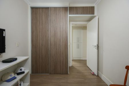Apartamento à venda com 105m², 3 quartos e 2 vagas Apartamento à venda com 105m², 3 quartos e 2 vagasQuarto 2