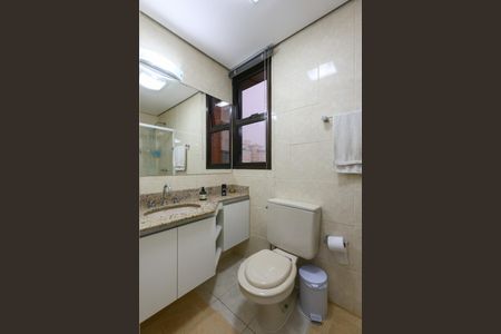 Apartamento à venda com 105m², 3 quartos e 2 vagas Apartamento à venda com 105m², 3 quartos e 2 vagasBanheiro