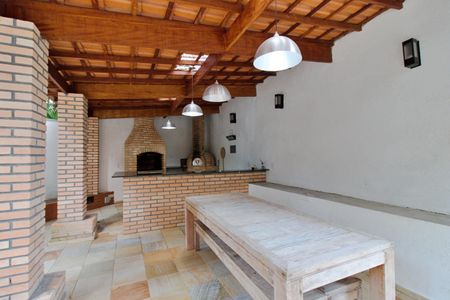 Apartamento à venda com 105m², 3 quartos e 2 vagas Apartamento à venda com 105m², 3 quartos e 2 vagasÁrea comum - Churrasqueira