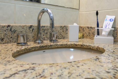 Apartamento à venda com 105m², 3 quartos e 2 vagas Apartamento à venda com 105m², 3 quartos e 2 vagasBanheiro da Suíte