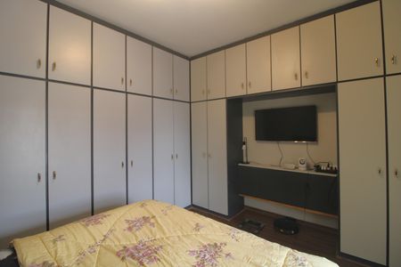 Suíte de casa à venda com 3 quartos, 96m² em Vila do Castelo, São Paulo