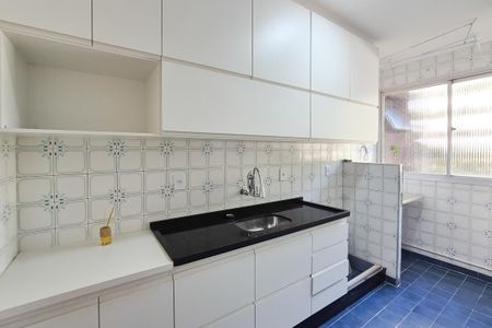 Apartamento para alugar com 72m², 2 quartos e 1 vagaCozinha e Área de Serviço