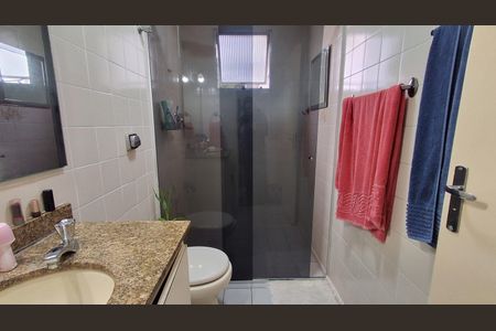 Apartamento à venda com 68m², 2 quartos e 1 vaga Apartamento à venda com 68m², 2 quartos e 1 vagaBanheiro social