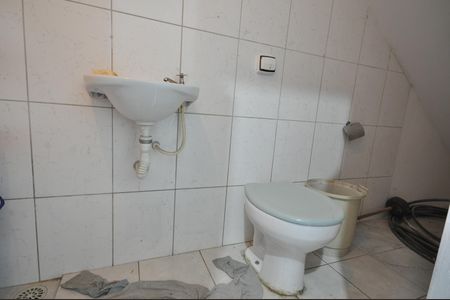 Casa para alugar com 450m², 1 quarto e sem vagaBanheiro do Salão
