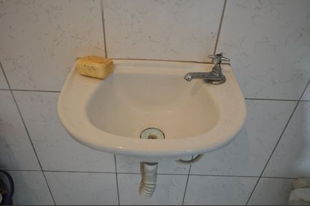 Banheiro do Salão de casa para alugar com 1 quarto, 450m² em Tremembé, São Paulo