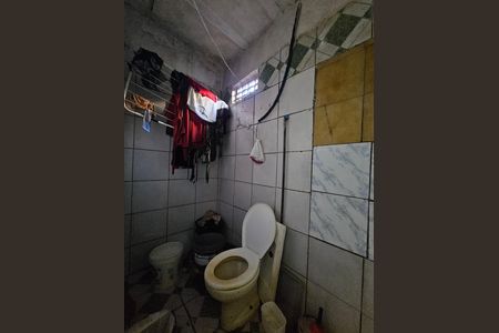 Banheiro de casa para alugar com 1 quarto, 70m² em Acupe, Salvador