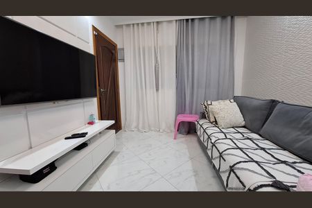 Sala de casa à venda com 3 quartos, 200m² em Vila Sacadura Cabral, Santo André