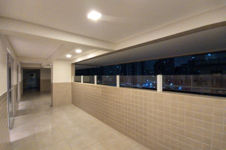 Apartamento para alugar com 78m², 2 quartos e 2 vagasCorredor 