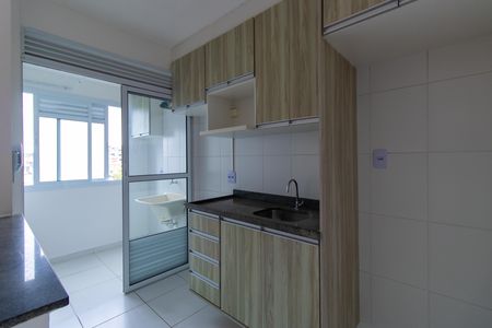 Cozinha de apartamento para alugar com 2 quartos, 48m² em Chácara Granja Velha, Cotia