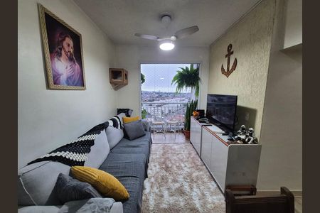 Sala de TV de apartamento para alugar com 3 quartos, 57m² em Vila Pirajussara, São Paulo