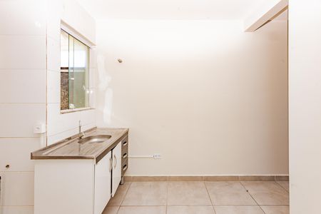 Casa para alugar com 30m², 1 quarto e sem vaga Casa para alugar com 30m², 1 quarto e sem vagaSala e cozinha