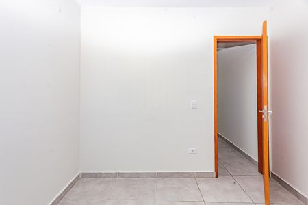 Quarto de casa para alugar com 1 quarto, 30m² em Parque Bristol, São Paulo
