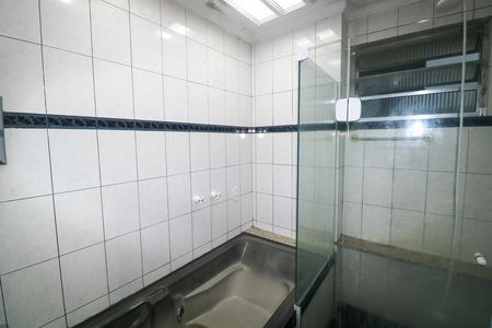 Apartamento para alugar com 60m², 2 quartos e 2 vagasBanheiro
