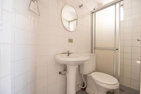 Apartamento à venda com 32m², 1 quarto e sem vaga Apartamento à venda com 32m², 1 quarto e sem vagaBanheiro Social