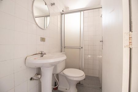 Apartamento à venda com 32m², 1 quarto e sem vaga Apartamento à venda com 32m², 1 quarto e sem vagaBanheiro Social