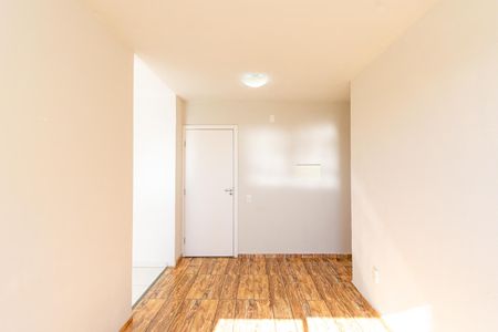 Sala de apartamento para alugar com 2 quartos, 42m² em Parque São Lourenço, São Paulo