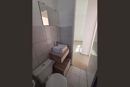Apartamento para alugar com 44m², 2 quartos e 1 vaga Apartamento para alugar com 44m², 2 quartos e 1 vagaBanheiro