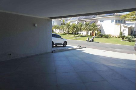 Garagem de casa de condomínio para alugar com 2 quartos, 405m² em Residencial Quatro (alphaville), Santana de Parnaíba