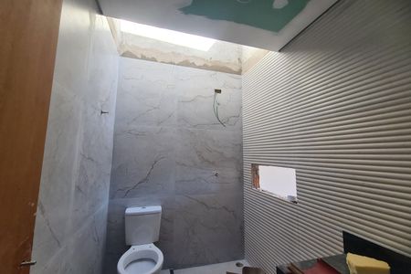 Banheiro de casa à venda com 3 quartos, 110m² em Vila Alpina, São Paulo