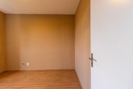 Quarto 2 de apartamento para alugar com 2 quartos, 48m² em Chácara Granja Velha, Cotia