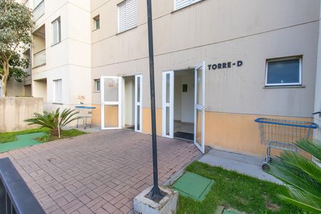 Fachada do bloco de apartamento para alugar com 2 quartos, 48m² em Chácara Granja Velha, Cotia