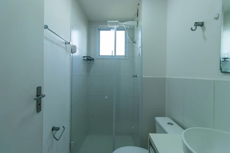 Banheiro de apartamento para alugar com 2 quartos, 48m² em Chácara Granja Velha, Cotia