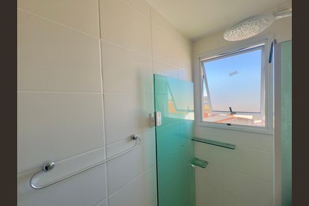 Banheiro de apartamento para alugar com 2 quartos, 40m² em Jardim Albertina, Guarulhos