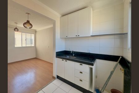 Cozinha de apartamento para alugar com 2 quartos, 40m² em Jardim Albertina, Guarulhos