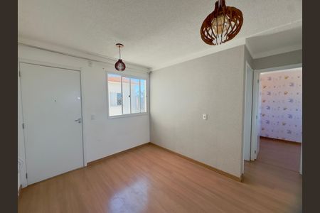 Sala de apartamento para alugar com 2 quartos, 40m² em Jardim Albertina, Guarulhos
