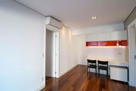 Apartamento para alugar com 1 quarto, 49m² em Jardim Aeroporto, São Paulo