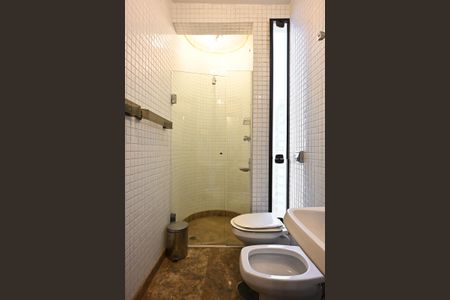 Apartamento à venda com 692m², 4 quartos e 4 vagasBanheiro