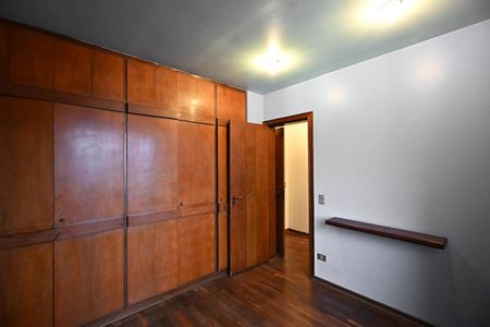 Apartamento à venda com 692m², 4 quartos e 4 vagasQuarto 2