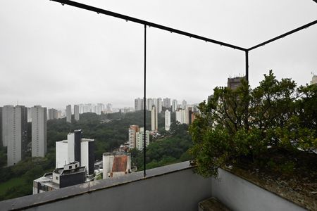 Apartamento à venda com 692m², 4 quartos e 4 vagasVaranda da Suíte  2