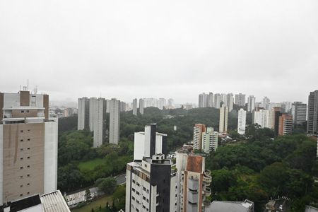 Apartamento à venda com 692m², 4 quartos e 4 vagasVista da Suíte 1