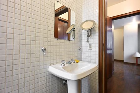 Apartamento à venda com 692m², 4 quartos e 4 vagasBanheiro