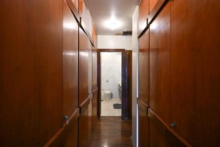 Apartamento à venda com 692m², 4 quartos e 4 vagasArmário da Suíte  2